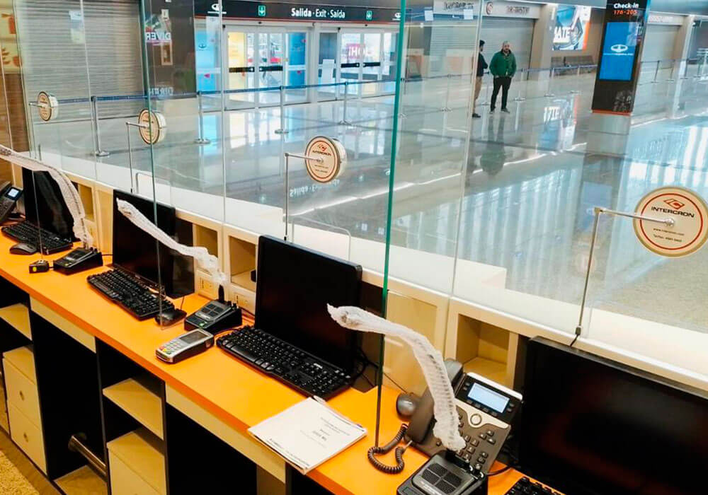 Intercomunicadores Modelo 2005 ML instalados en ventanillas de Aerolíneas Argentinas