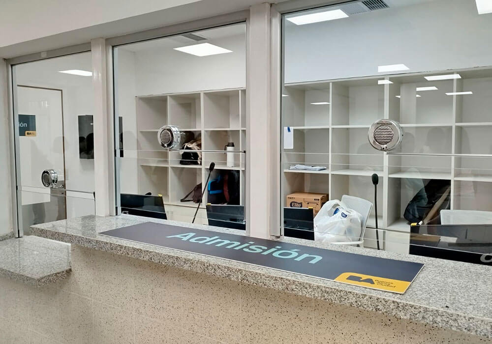 Intercomunicadores instalados en ventanillas de Atención al Público del Gobierno de la Ciudad de Buenos Aires